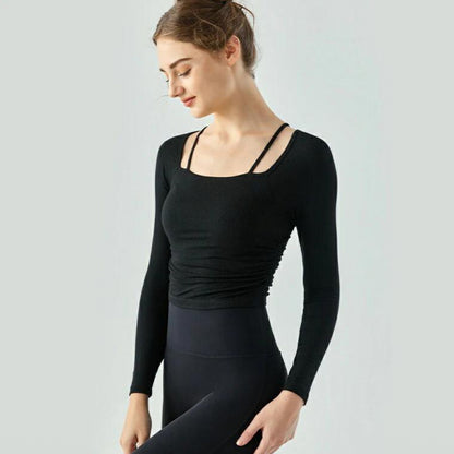 長袖カップ付きトップス t391｜ブラック｜レイヤード｜ショート丈｜無地｜リブ｜ロングスリーブ｜ヨガ｜おしゃれ｜Lee.che (リーチェ) ｜LIFE TUNING DAYS（ライフチューニングデイズ）｜