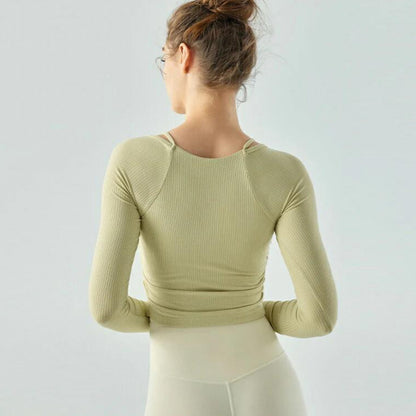 長袖カップ付きトップス t391｜ライトグリーン｜レイヤード｜ショート丈｜無地｜リブ｜ロングスリーブ｜ヨガ｜おしゃれ｜Lee.che (リーチェ) ｜LIFE TUNING DAYS（ライフチューニングデイズ）｜