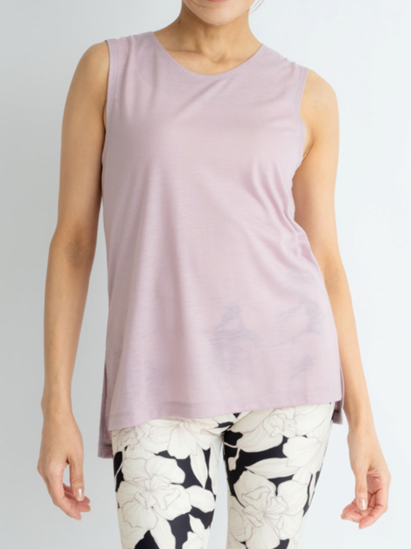 ドロップホールタンク｜ Thetis Yoga Dress｜テティスヨガドレス｜LIFE TUNING DAYS｜ライフチューニングデイズ｜ヨガ｜ピラティス｜ヨガウェア｜ピラティスウェア｜体型カバー｜おしゃれ