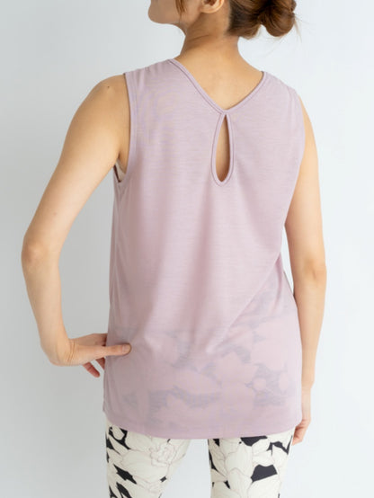 ドロップホールタンク｜ Thetis Yoga Dress｜テティスヨガドレス｜LIFE TUNING DAYS｜ライフチューニングデイズ｜ヨガ｜ピラティス｜ヨガウェア｜ピラティスウェア｜体型カバー｜おしゃれ