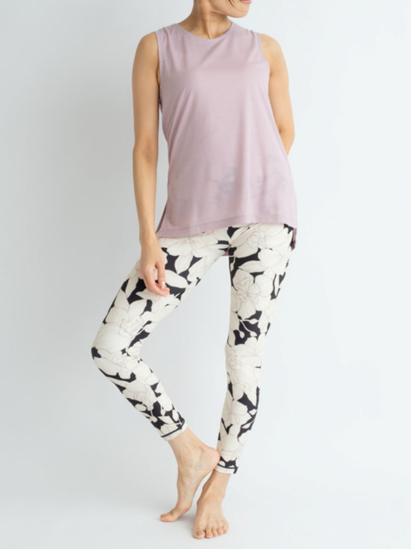 ドロップホールタンク｜ Thetis Yoga Dress｜テティスヨガドレス｜LIFE TUNING DAYS｜ライフチューニングデイズ｜ヨガ｜ピラティス｜ヨガウェア｜ピラティスウェア｜体型カバー｜おしゃれ